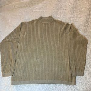 Sweater size L Perry Ellis NWOT